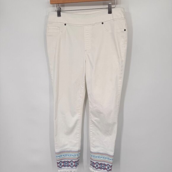 Chico's 0.5   White Pull-On  Ankle Pants Embroidered Hem Frayed Edge Womens Size - Picture 13 of 13